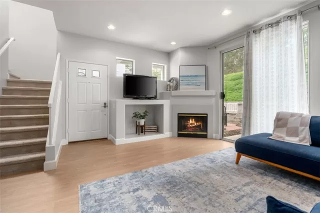 MLS: OC25081992 Condo For Sale