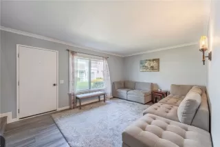 Photo #5: OC25082194 Listing