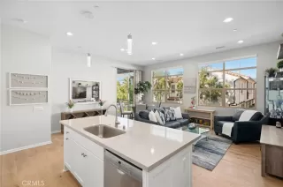 Photo #1: OC25082369 Listing