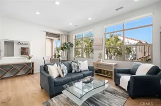 Photo #3: OC25082369 Listing