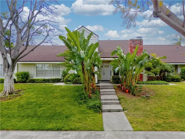 MLS: OC25082658 Condo For Sale