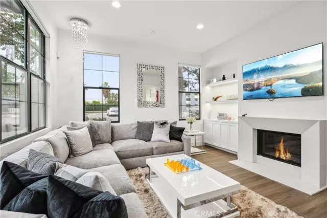 MLS: OC25083083 Condo For Sale