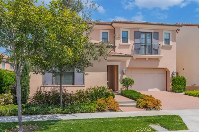 MLS: OC25083113 Condo For Sale