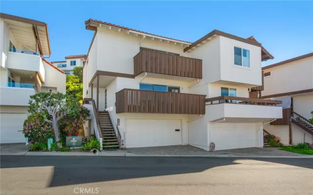 MLS: OC25083174 Condo For Sale