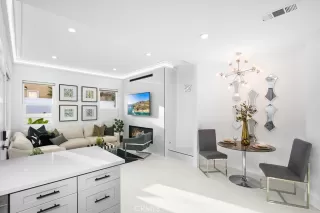 Photo #4: OC25083301 Listing 