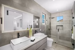 Photo #5: OC25083301 Listing 