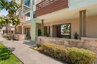 Photo #2: OC25083317 Listing 