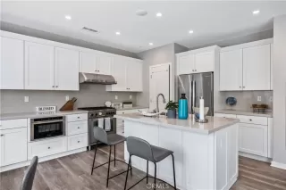 Photo #2: OC25083321 Listing