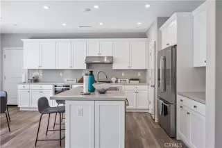 Photo #5: OC25083321 Listing