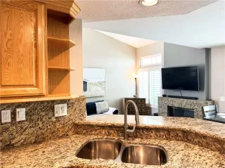 Photo #6: OC25083871 Listing