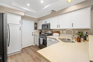 Photo #6: OC25083908 Listing 