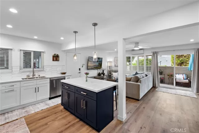 MLS: OC25084114 Condo For Sale