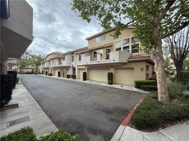 MLS: OC25084218 Condo For Sale