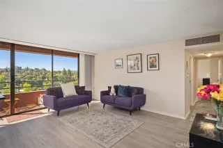 Photo #5: OC25084348 Listing