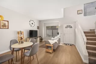 Photo #4: OC25084920 Listing 