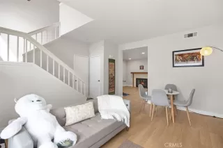 Photo #6: OC25084920 Listing 