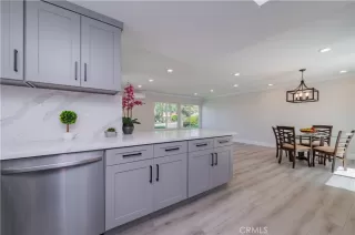 Photo #4: OC25085744 Listing