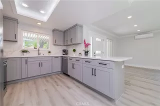 Photo #5: OC25085744 Listing