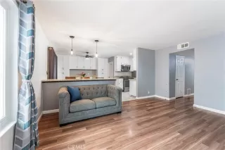 Photo #4: OC25086123 Listing