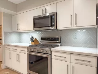 Photo #2: OC25086261 Listing 