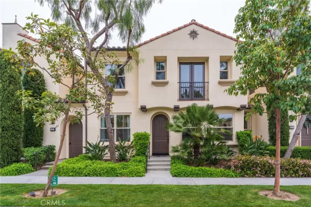 MLS: OC25086353 Condo For Sale