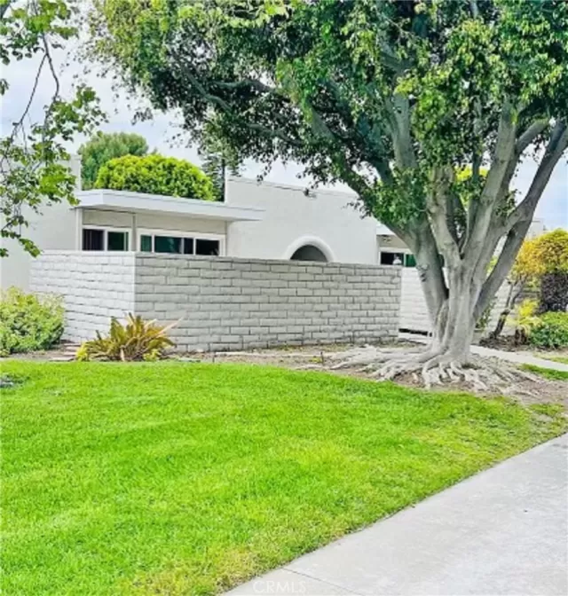 MLS: OC25086742 Condo For Sale