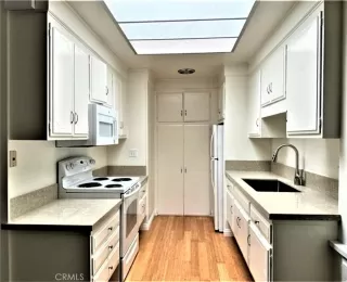 Photo #2: OC25086742 Listing 