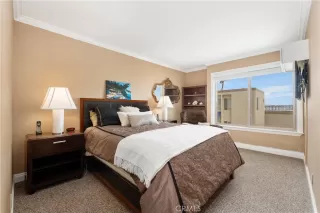 Photo #6: OC25086823 Listing