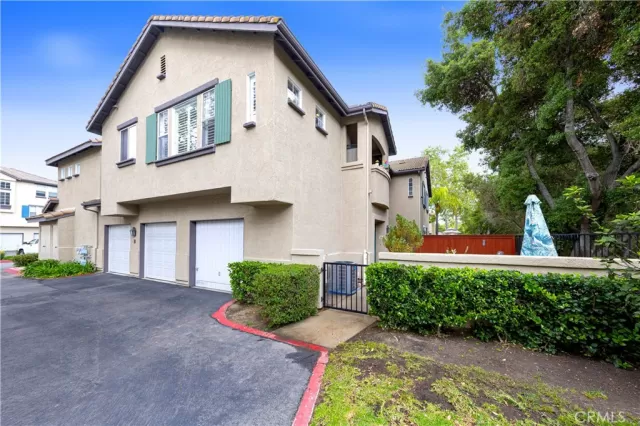 MLS: OC25087022 Condo For Sale