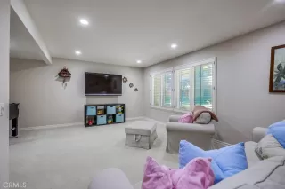 Photo #4: OC25087223 Listing 