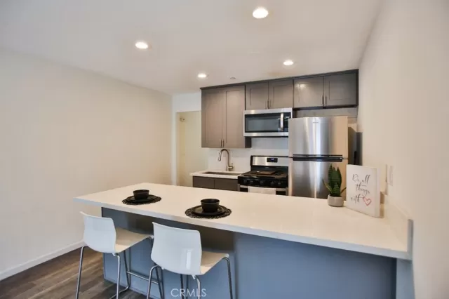 MLS: OC25087569 Condo For Sale