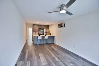 Photo #4: OC25087569 Listing