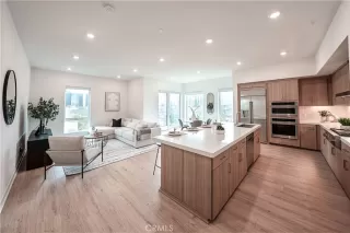 Photo #1: OC25088339 Listing 