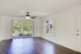 Photo #4: OC25089055 Listing 