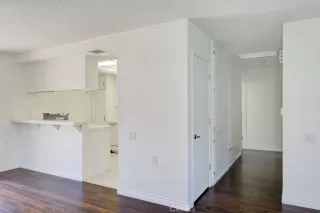 Photo #6: OC25089055 Listing 