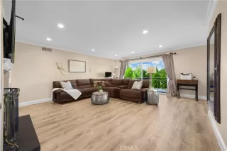 Photo #2: OC25089404 Listing 