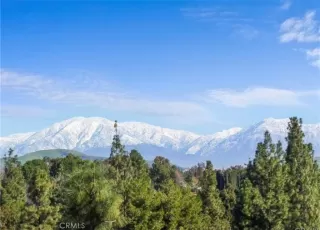 Photo #5: OC25089404 Listing 