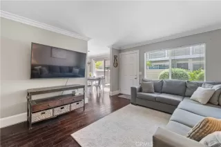 Photo #5: OC25089466 Listing 