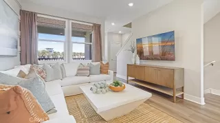 Photo #4: OC25089636 Listing 