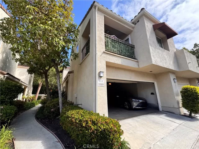 MLS: OC25089646 Condo For Sale