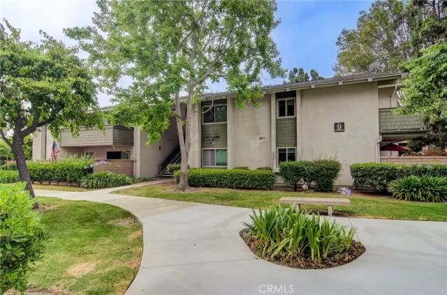 MLS: OC25090302 Condo For Sale