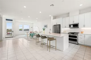 Photo #3: OC25090664 Listing 