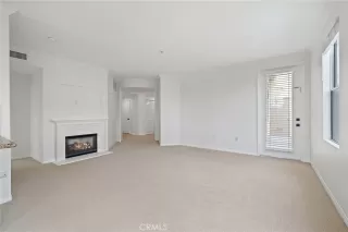 Photo #3: OC25091427 Listing