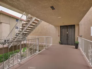 Photo #2: OC25091549 Listing 