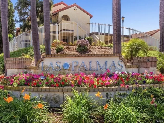 MLS: OC25091577 Condo For Sale