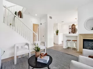 Photo #3: OC25092125 Listing 