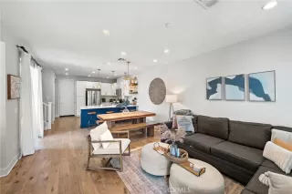 Photo #5: OC25092169 Listing 