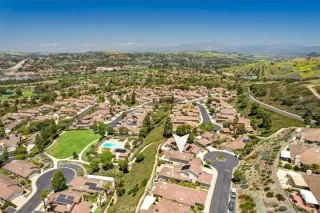 Photo #4: OC25092299 Listing 