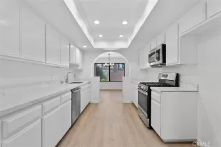 Photo #4: OC25092319 Listing 