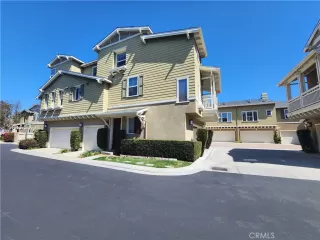 Photo #1: OC25092421 Listing 